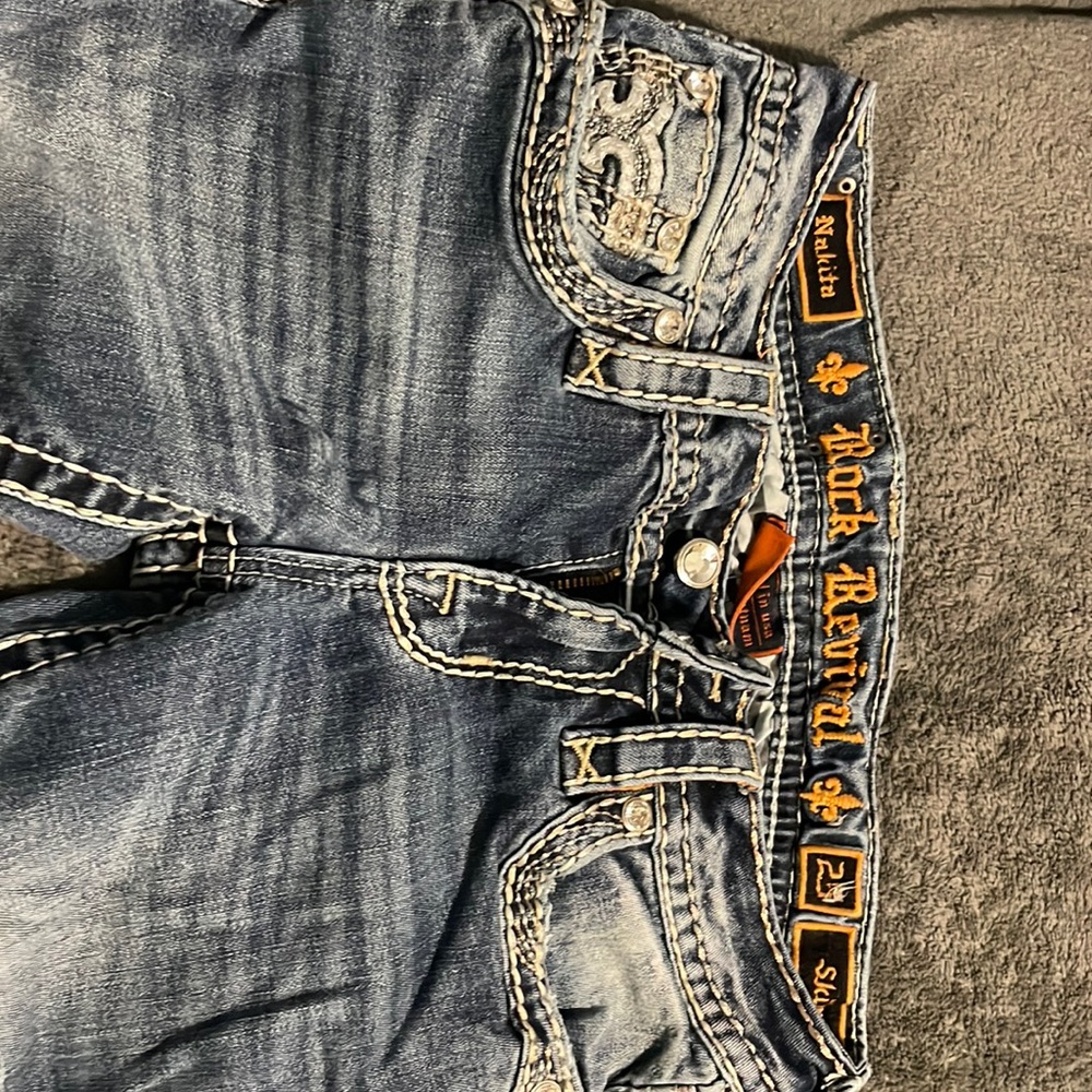 Rock revival Nikita low rise skinny jeans 25 fits like a 24